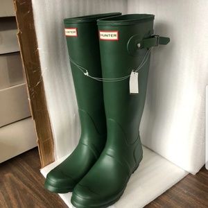NWT Womens Hunter Boots.